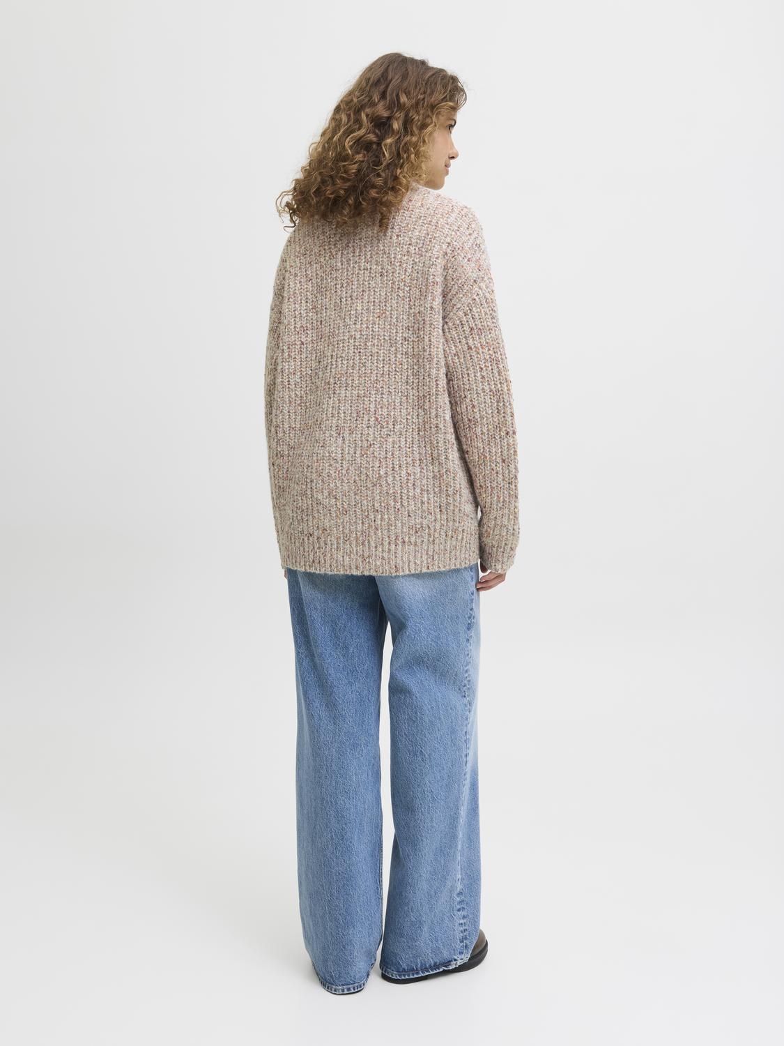 model_shot-back